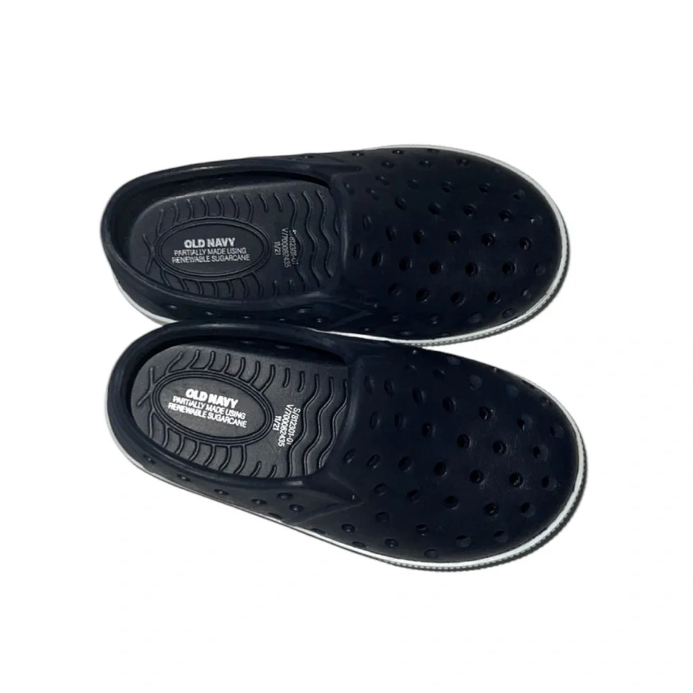 Old Navy Kids Shoes in Black and White